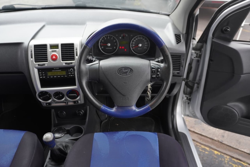 2011 HYUNDAI GETZ, Silver, 112565Kms, Manual, Hatchback, Petrol, R99 990, Wingfield Motors Bellville