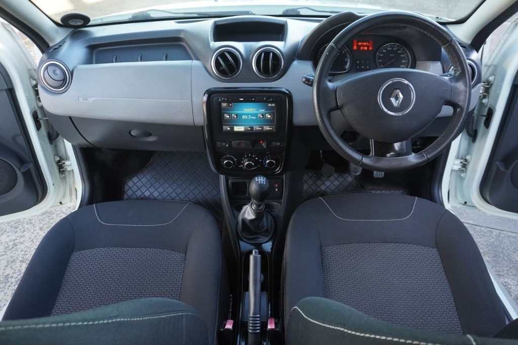 2014 RENAULT DUSTER, White, 194500Kms, Manual, SUV, Diesel, R139 900, Bellville