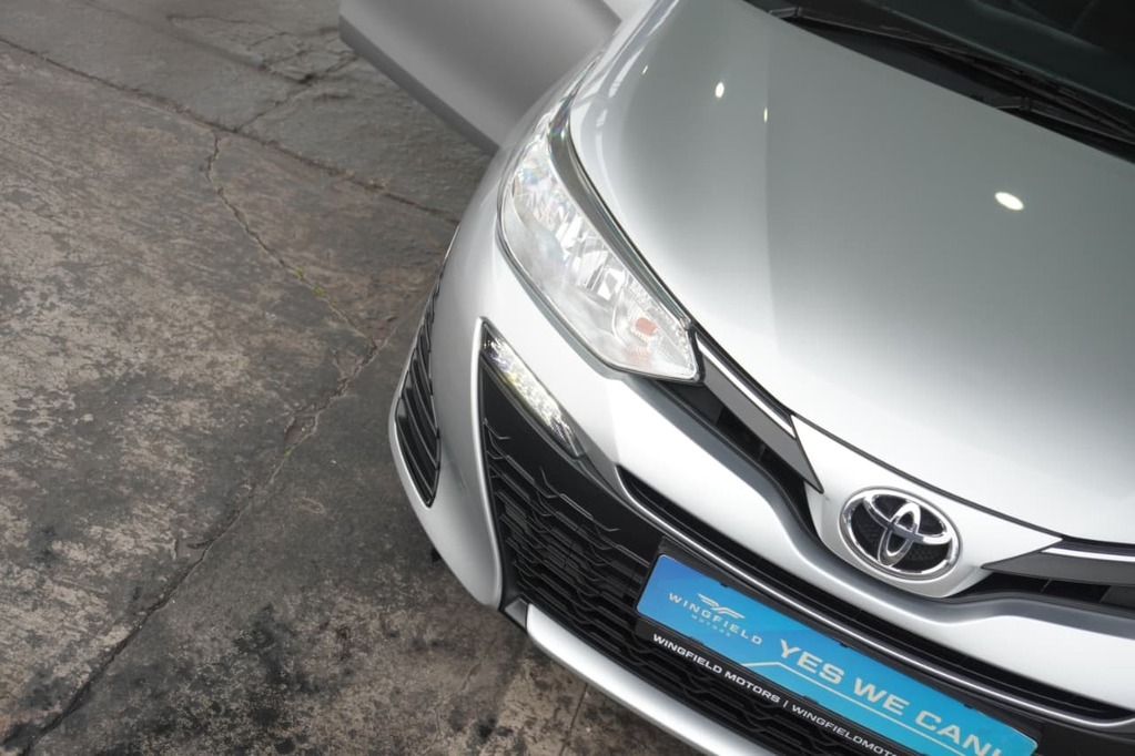 2019 TOYOTA YARIS, Silver, 77500Kms, Manual, , Petrol, R199 900, Bellville