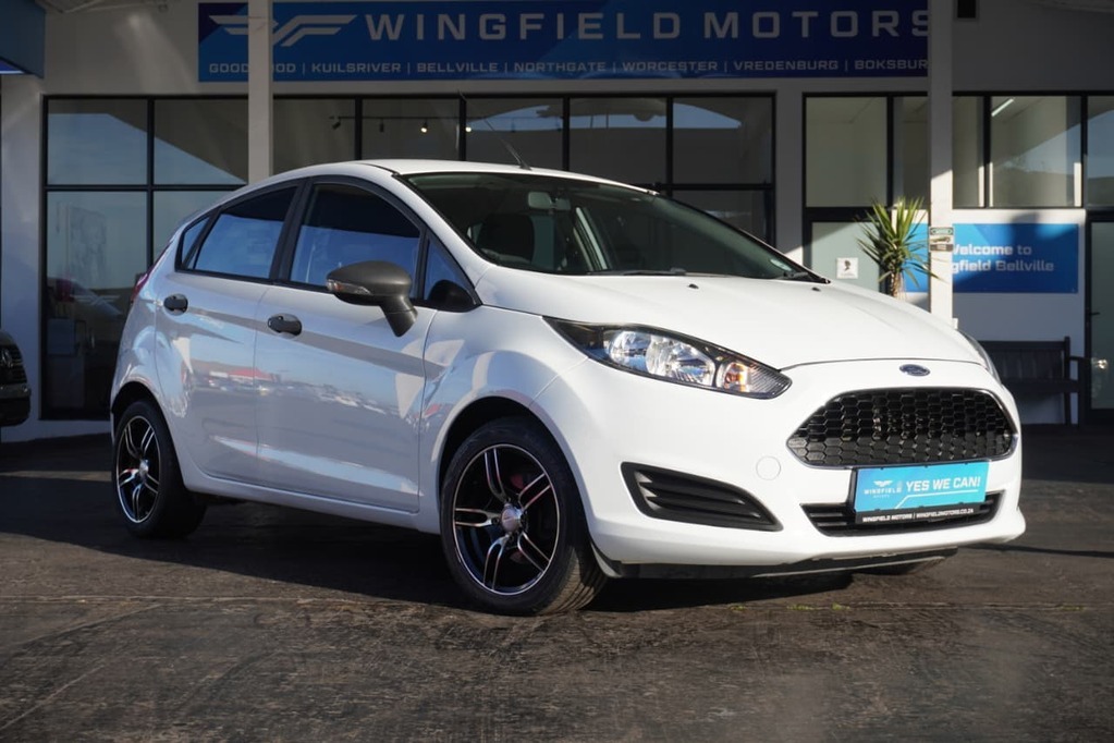 2016 FORD FIESTA, White, 119800Kms, Manual, Hatchback, Petrol, R139 900, Bellville