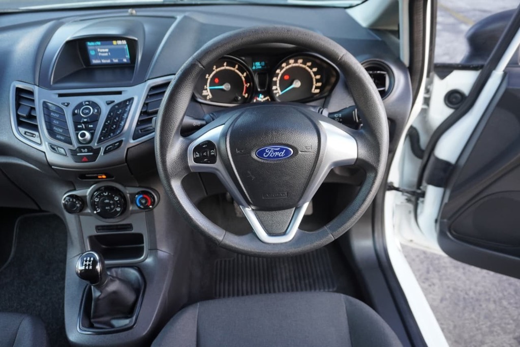 2016 FORD FIESTA, White, 119800Kms, Manual, Hatchback, Petrol, R139 900, Bellville