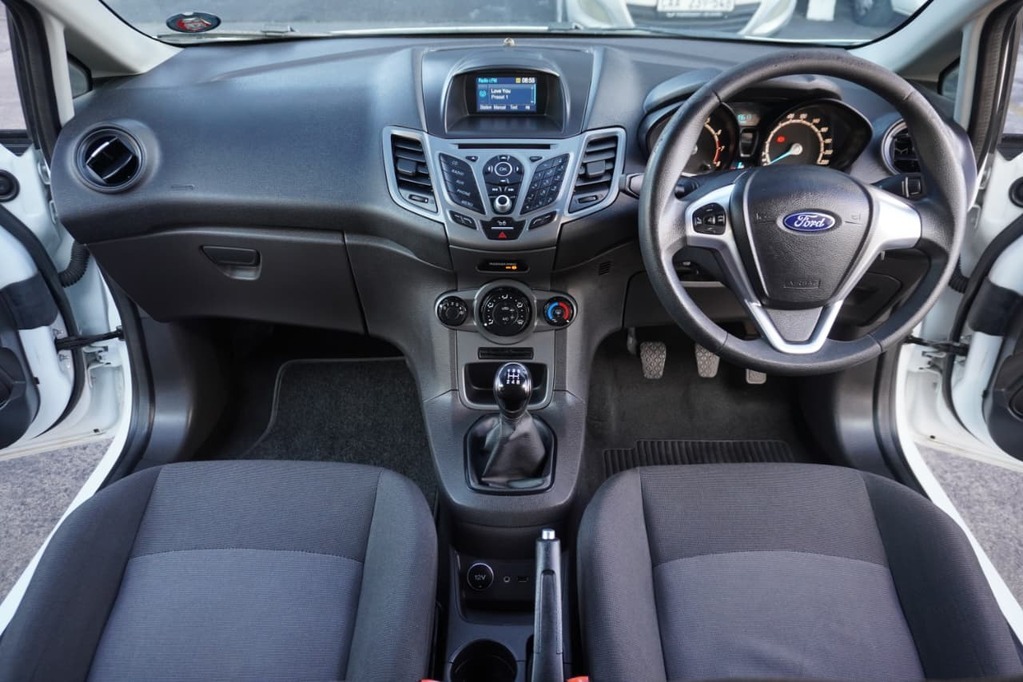2016 FORD FIESTA, White, 119800Kms, Manual, Hatchback, Petrol, R139 900, Bellville