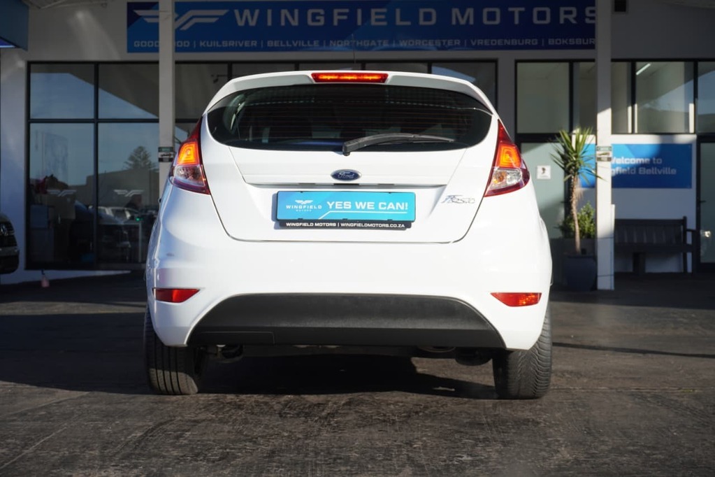2016 FORD FIESTA, White, 119800Kms, Manual, Hatchback, Petrol, R139 900, Bellville
