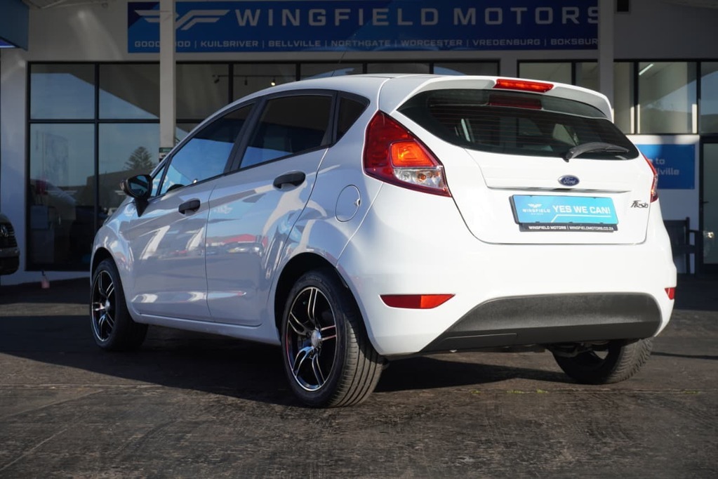 2016 FORD FIESTA, White, 119800Kms, Manual, Hatchback, Petrol, R139 900, Bellville
