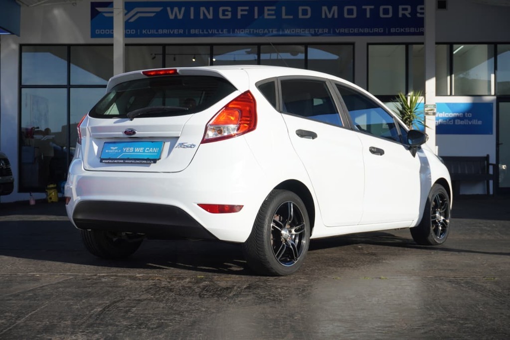2016 FORD FIESTA, White, 119800Kms, Manual, Hatchback, Petrol, R139 900, Bellville