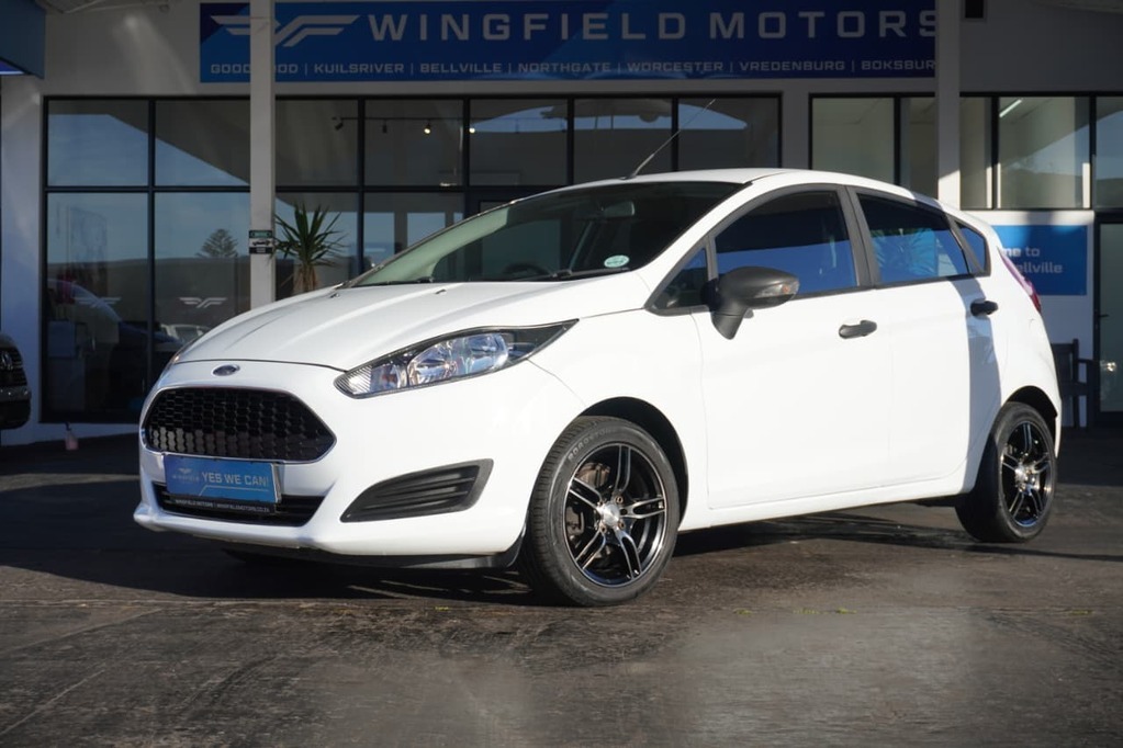 2016 FORD FIESTA, White, 119800Kms, Manual, Hatchback, Petrol, R139 900, Bellville