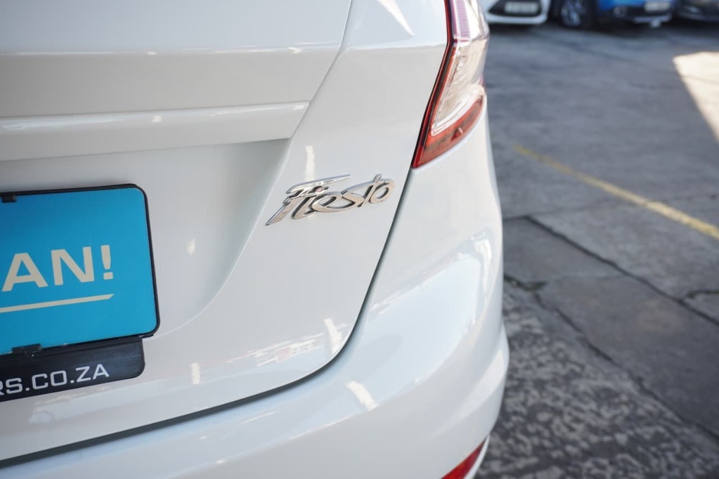 2016 FORD FIESTA, White, 119800Kms, Manual, Hatchback, Petrol, R139 900, Bellville