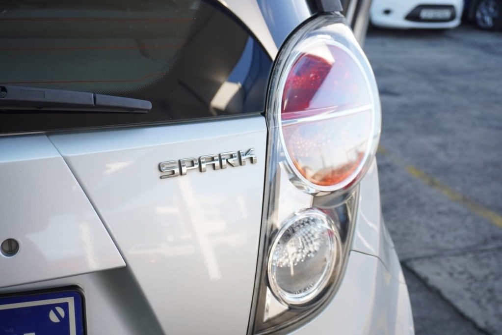 2012 CHEVROLET SPARK, Silver, 128053Kms, Manual, Hatchback, Petrol, R74 990, Bellville