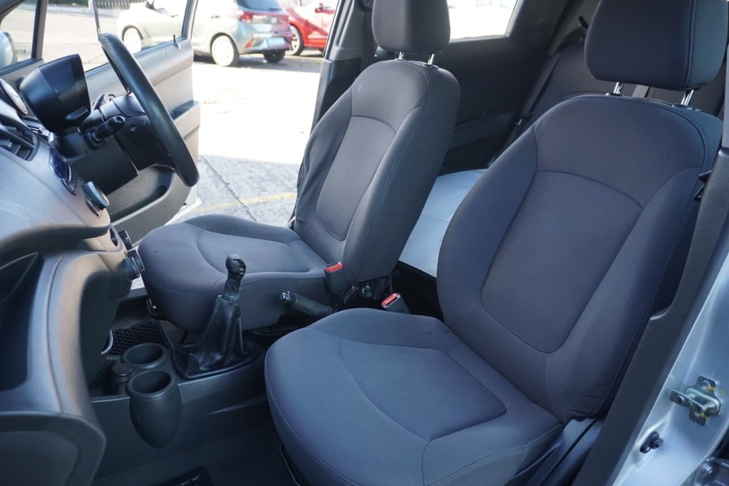 2012 CHEVROLET SPARK, Silver, 128053Kms, Manual, Hatchback, Petrol, R74 990, Bellville