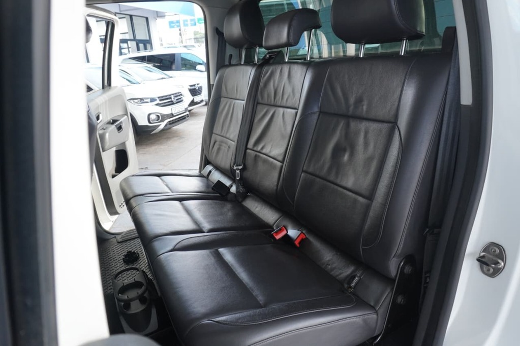 2016 VOLKSWAGEN AMAROK, White, 153200Kms, Automatic, Bakkie Double Cab, Diesel, R299 900, Bellville