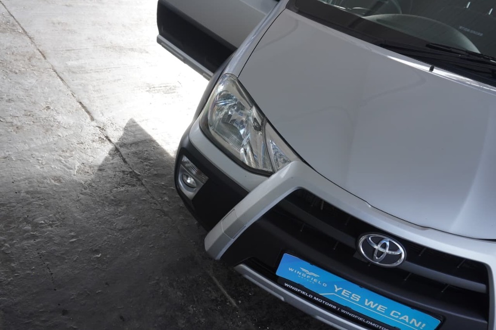 2016 TOYOTA ETIOS, Silver, 102339Kms, Manual, Hatchback, Petrol, R144 900, Wingfield Motors Bellville