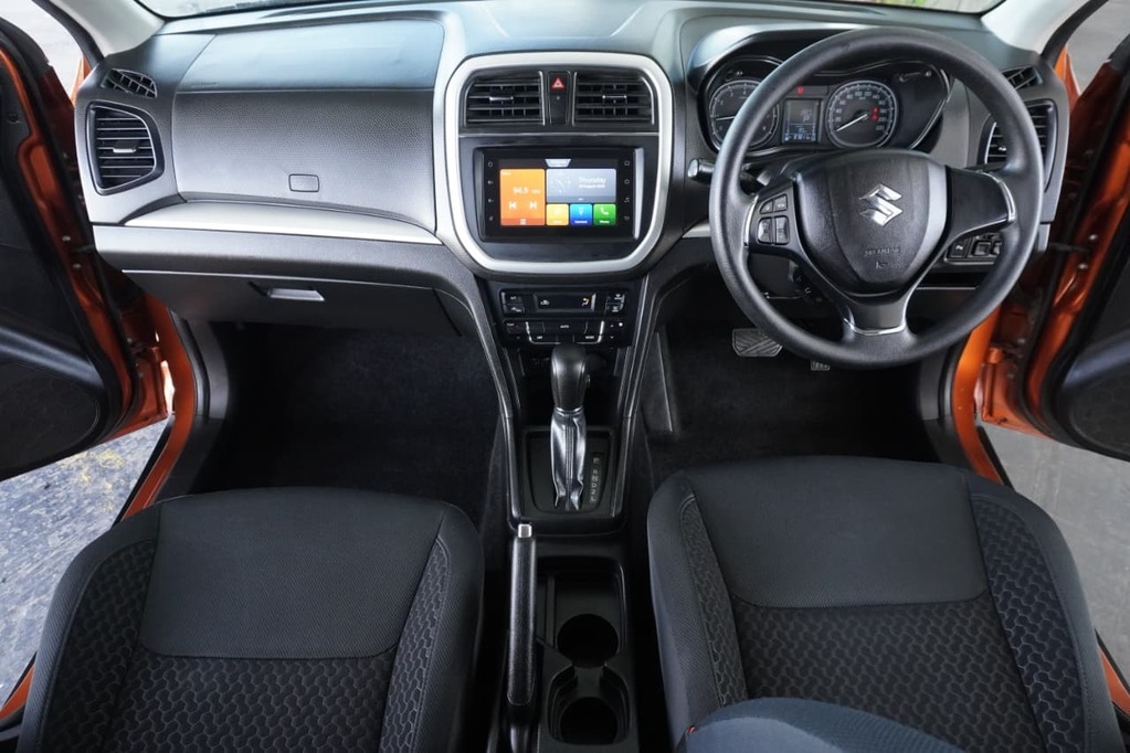 2021 SUZUKI VITARA, Orange, 98000Kms, Automatic, , Petrol, R214 900, Bellville