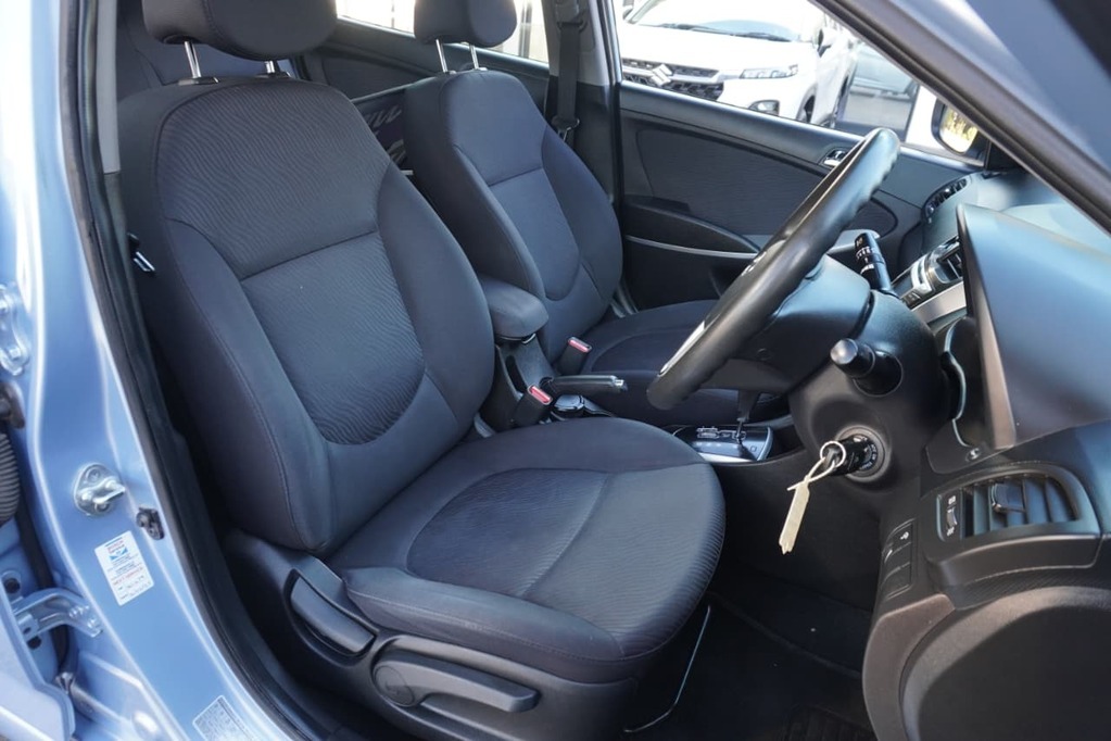 2013 HYUNDAI ACCENT, Blue, 156153Kms, Automatic, Sedan, Petrol, R134 990, Bellville