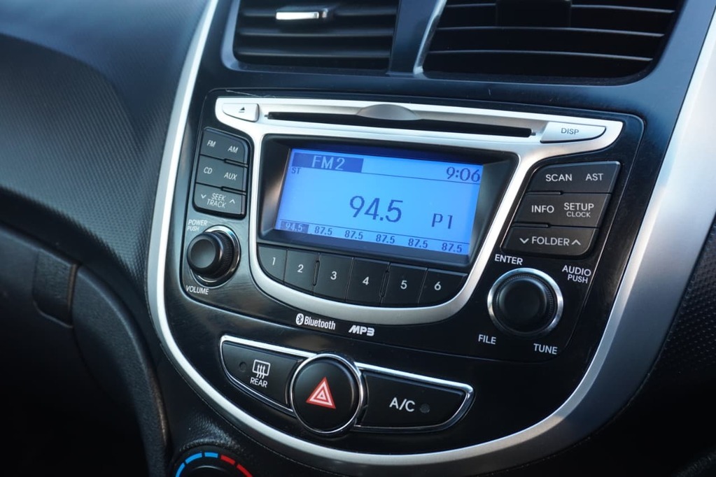 2013 HYUNDAI ACCENT, Blue, 156153Kms, Automatic, Sedan, Petrol, R134 990, Bellville