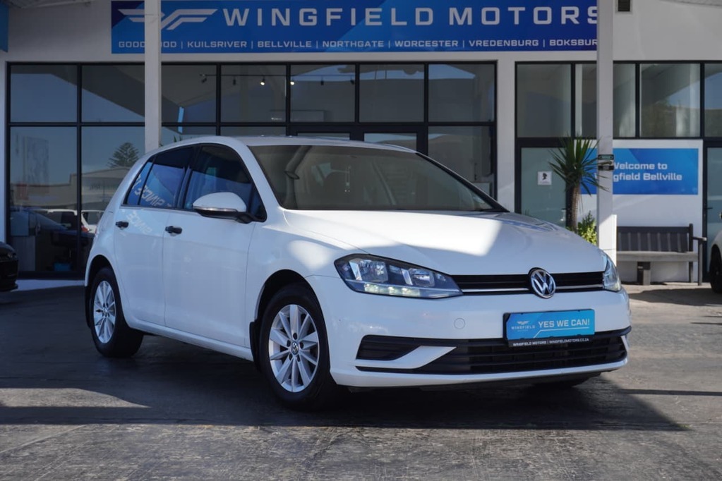 2017 VOLKSWAGEN GOLF VII, White, 198051Kms, Manual, Hatchback, Petrol, R159 990, Bellville