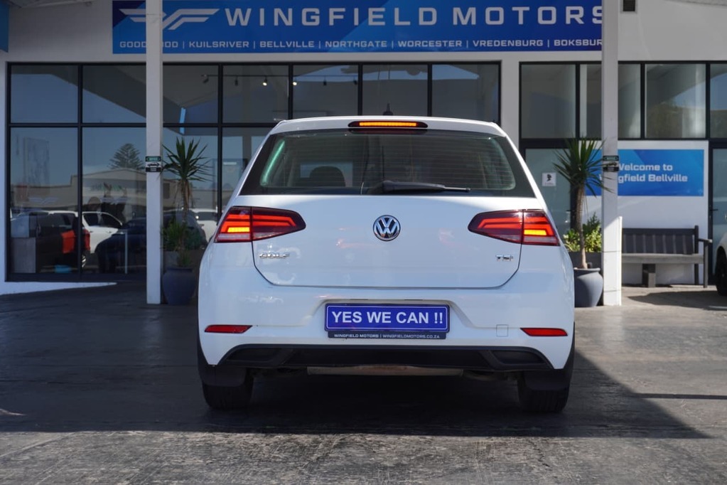 2017 VOLKSWAGEN GOLF VII, White, 198051Kms, Manual, Hatchback, Petrol, R159 990, Bellville