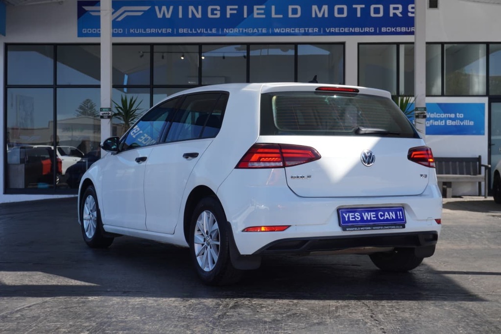 2017 VOLKSWAGEN GOLF VII, White, 198051Kms, Manual, Hatchback, Petrol, R159 990, Bellville