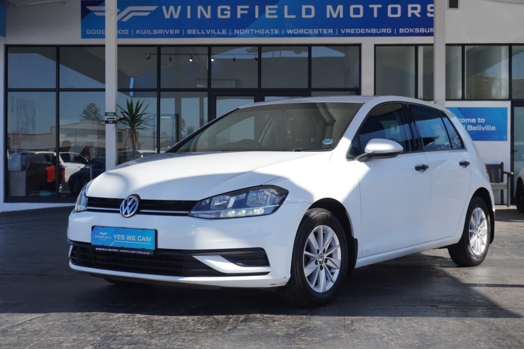 2017 VOLKSWAGEN GOLF VII, White, 198051Kms, Manual, Hatchback, Petrol, R159 990, Bellville