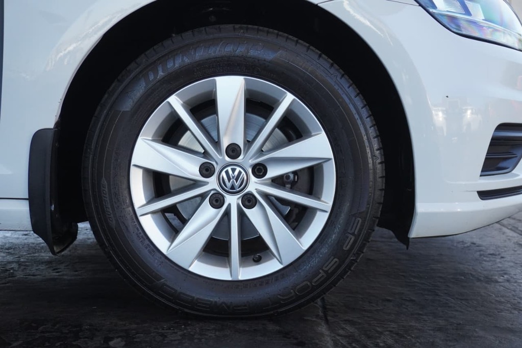 2017 VOLKSWAGEN GOLF VII, White, 198051Kms, Manual, Hatchback, Petrol, R159 990, Bellville