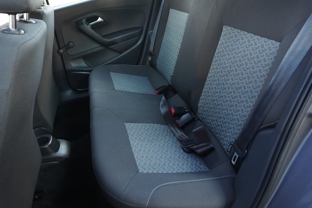 2025 VOLKSWAGEN Polo Vivo, Grey, 22700Kms, Automatic, Hatchback, Petrol, R269 900, Bellville