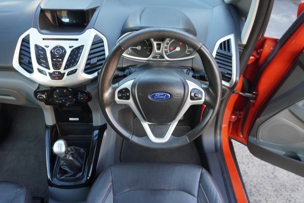 2014 FORD ECOSPORT, Orange, 163014Kms, Manual, SUV, Petrol, R134 990, Bellville