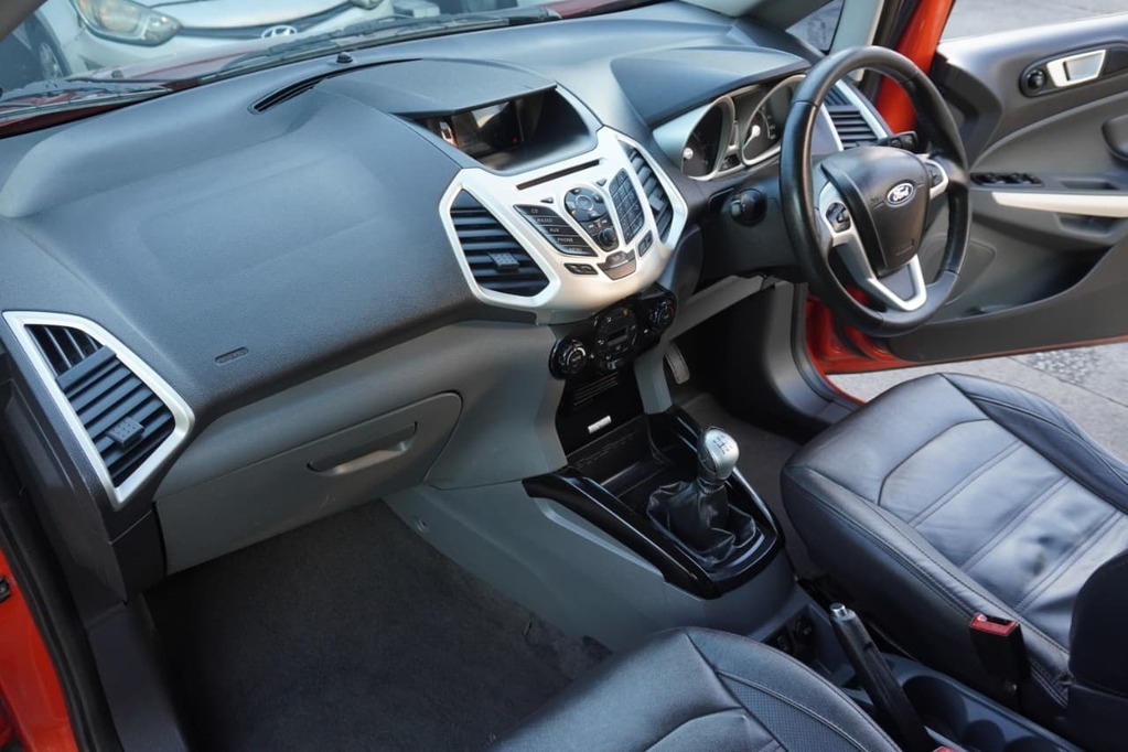 2014 FORD ECOSPORT, Orange, 163014Kms, Manual, SUV, Petrol, R134 990, Bellville