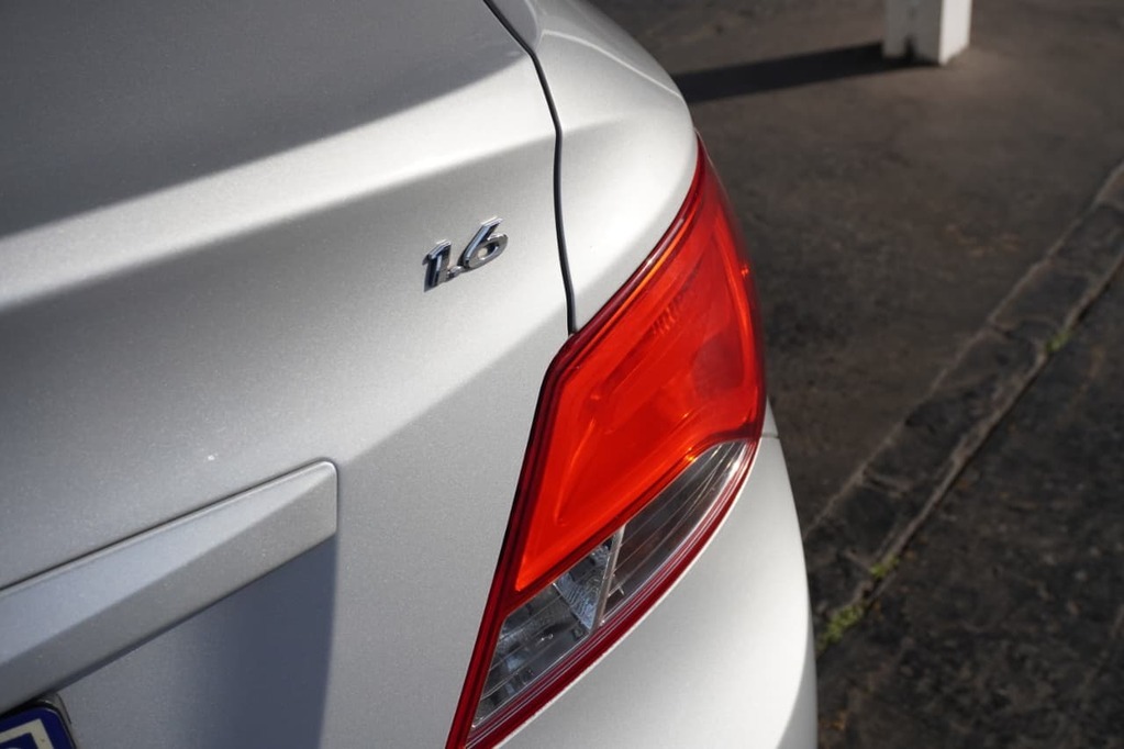 2016 HYUNDAI ACCENT, Silver, 184332Kms, Manual, Sedan, Petrol, R139 990, Wingfield Motors Bellville