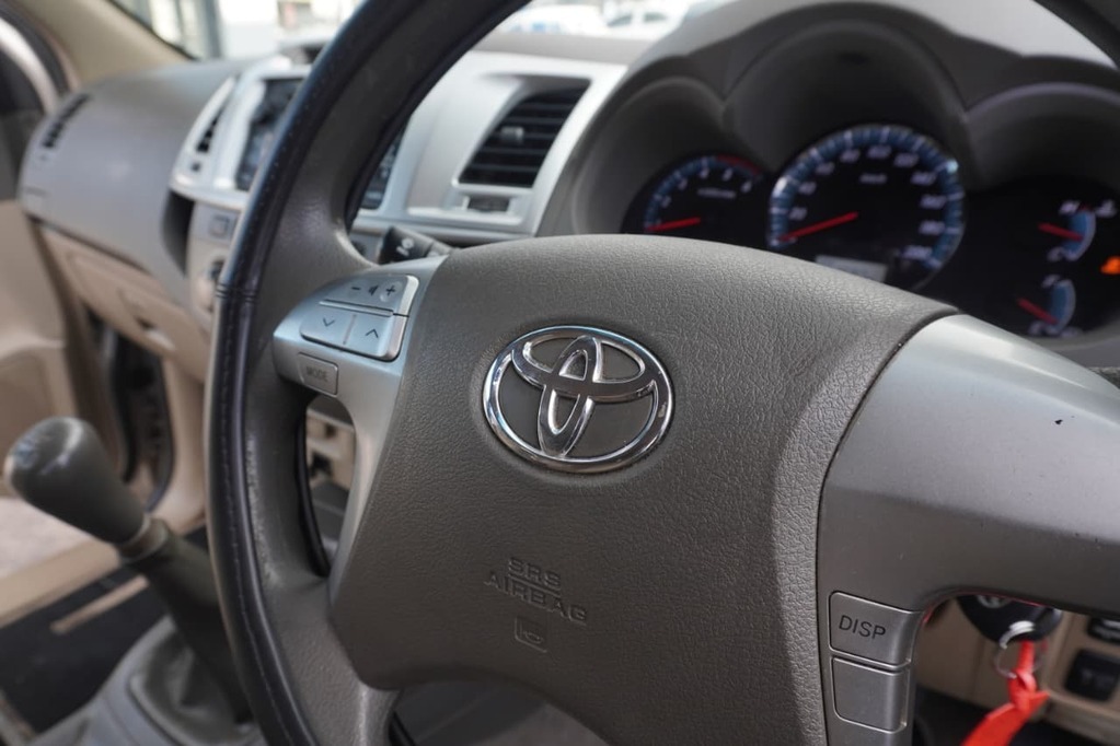 2013 TOYOTA FORTUNER, Silver, 352700Kms, Manual, SUV, Diesel, R239 990, Wingfield Motors Bellville