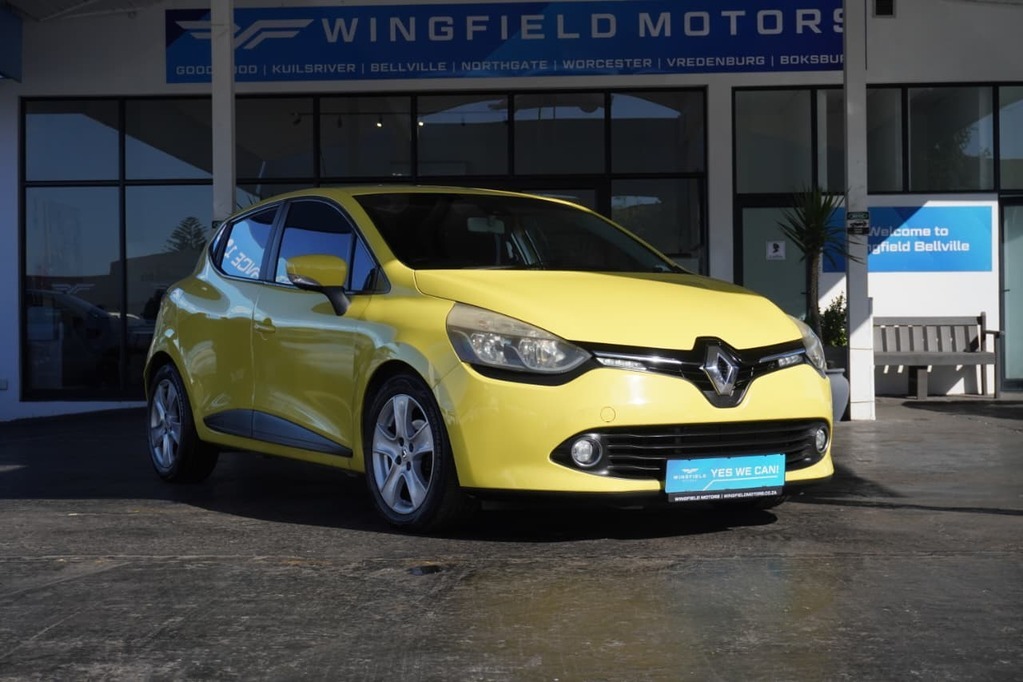 2013 RENAULT CLIO IV, Yellow, 155832Kms, Manual, Hatchback, Petrol, R104 990, Wingfield Motors Bellville