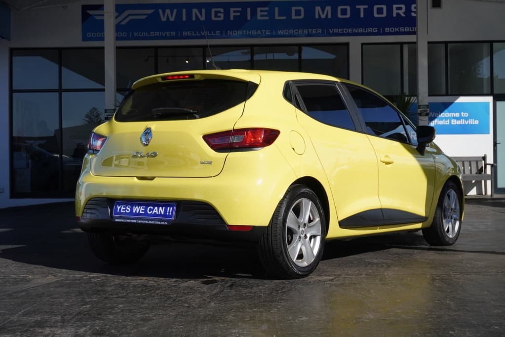 2013 RENAULT CLIO IV, Yellow, 155832Kms, Manual, Hatchback, Petrol, R104 990, Wingfield Motors Bellville