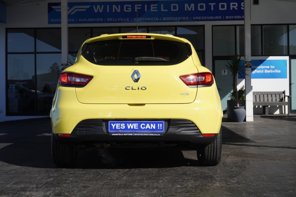 2013 RENAULT CLIO IV, Yellow, 155832Kms, Manual, Hatchback, Petrol, R104 990, Wingfield Motors Bellville