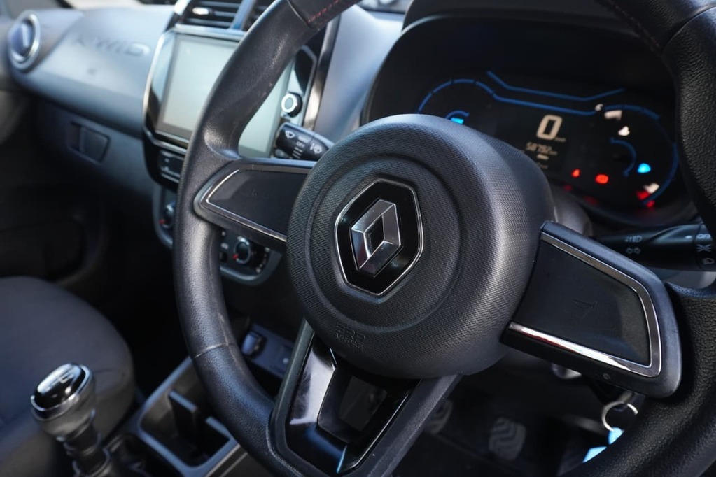 2021 RENAULT KWID, White, 59000Kms, Manual, Hatchback, Petrol, R139 900, Wingfield Motors Bellville
