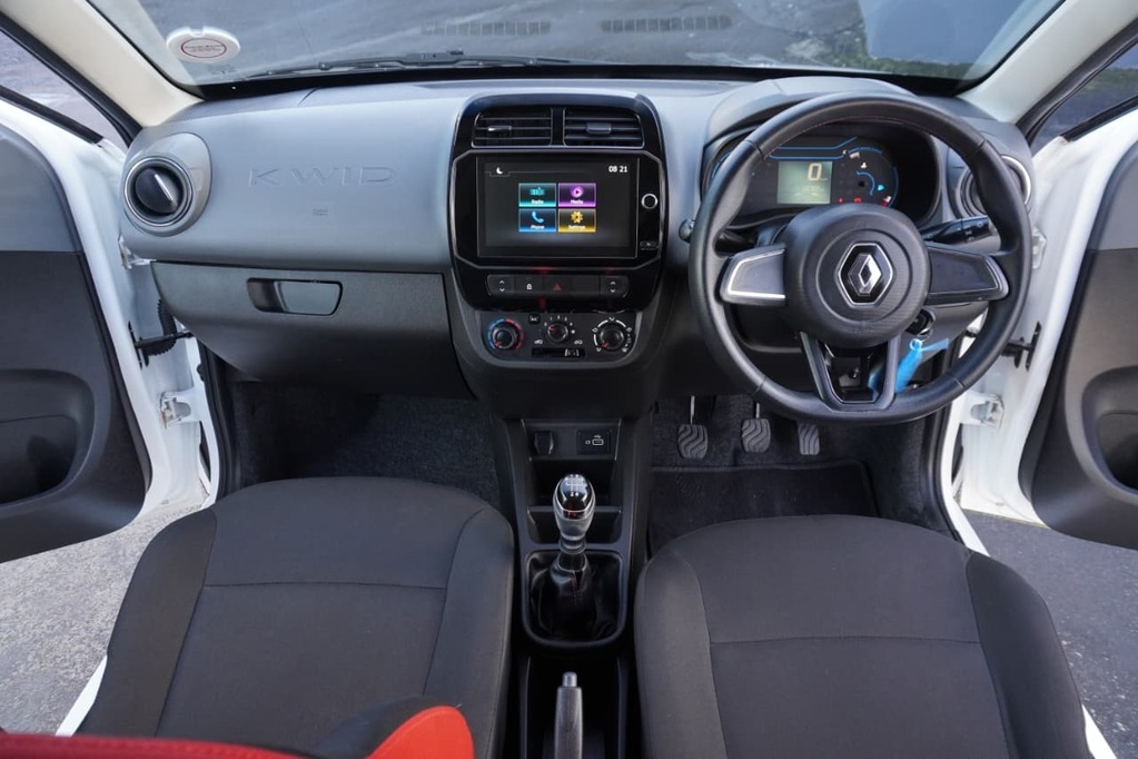2021 RENAULT KWID, White, 59000Kms, Manual, Hatchback, Petrol, R139 900, Wingfield Motors Bellville