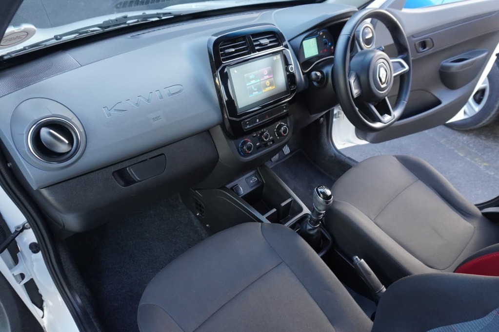 2021 RENAULT KWID, White, 59000Kms, Manual, Hatchback, Petrol, R139 900, Wingfield Motors Bellville