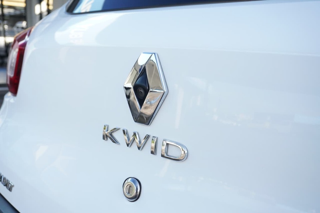 2021 RENAULT KWID, White, 59000Kms, Manual, Hatchback, Petrol, R139 900, Wingfield Motors Bellville
