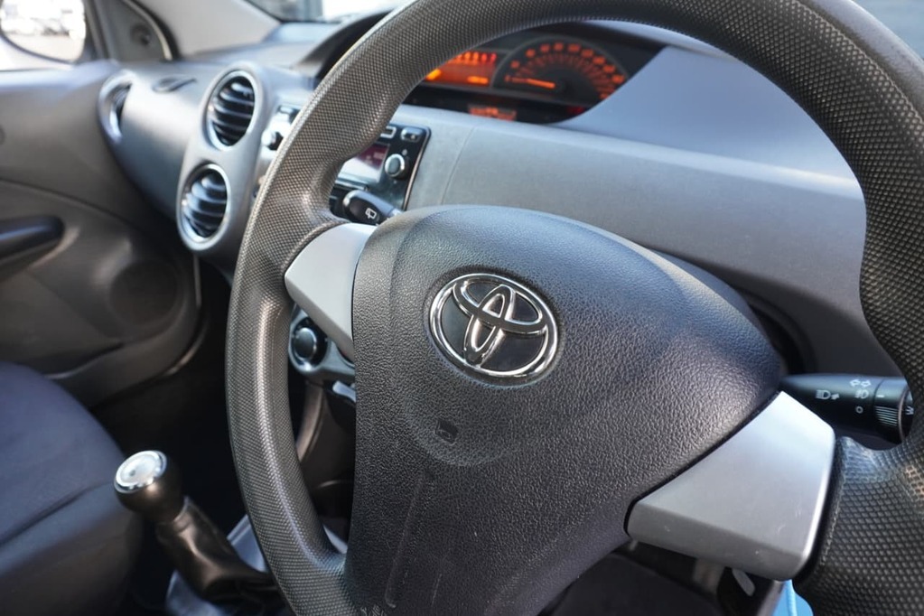 2020 TOYOTA ETIOS, White, 98000Kms, Manual, Hatchback, Petrol, R159 900, Wingfield Motors Bellville