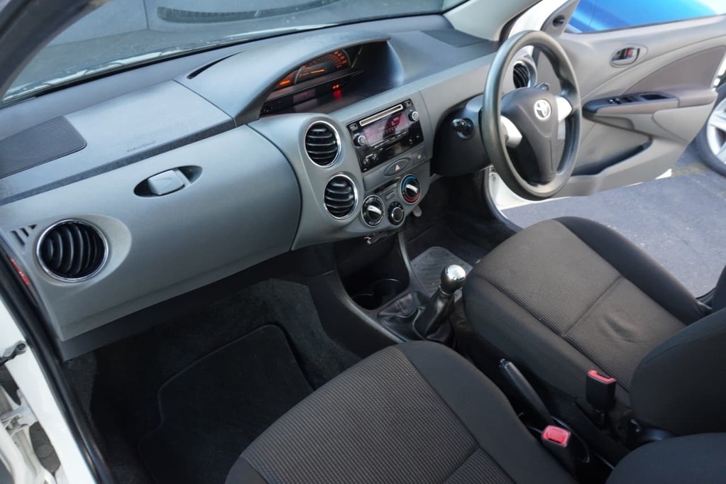 2020 TOYOTA ETIOS, White, 98000Kms, Manual, Hatchback, Petrol, R159 900, Wingfield Motors Bellville
