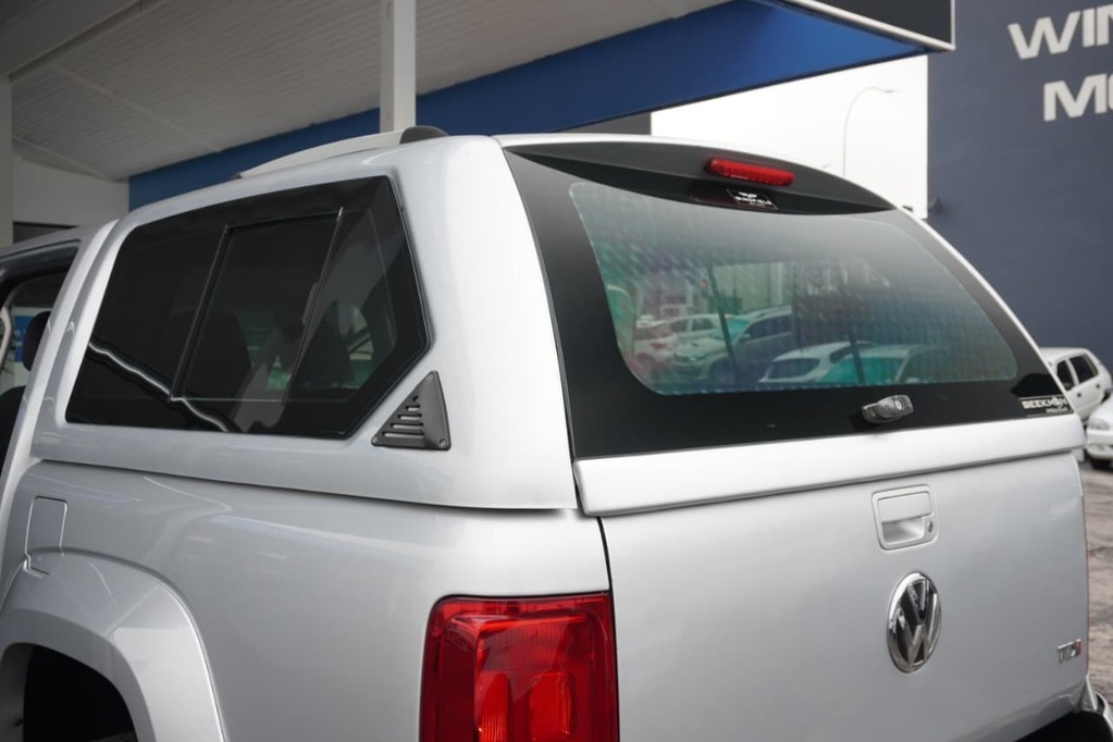 2015 VOLKSWAGEN AMAROK, Silver, 224300Kms, Manual, Bakkie Double Cab, Diesel, R259 900, Wingfield Motors Bellville