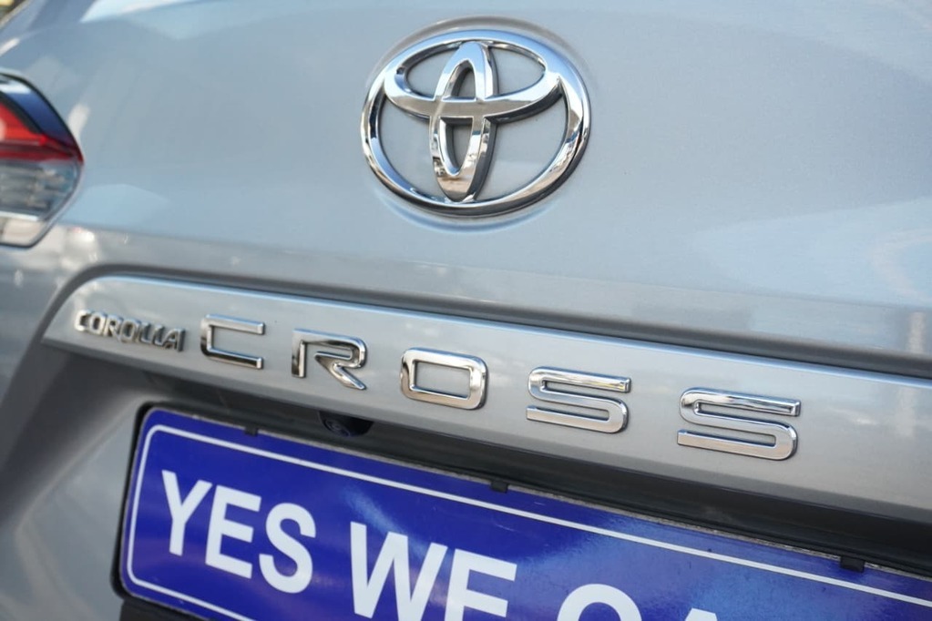 2025 TOYOTA COROLLA CROSS, Silver, 41000Kms, Automatic, SUV, Petrol, R369 900, Wingfield Motors Bellville