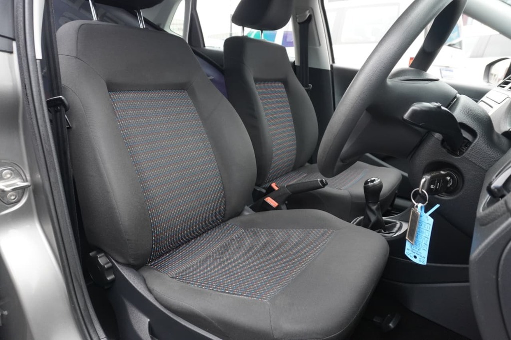2018 VOLKSWAGEN POLO VIVO, Charcoal, 113527Kms, Manual, Hatchback, Petrol, R149 990, Wingfield Motors Bellville