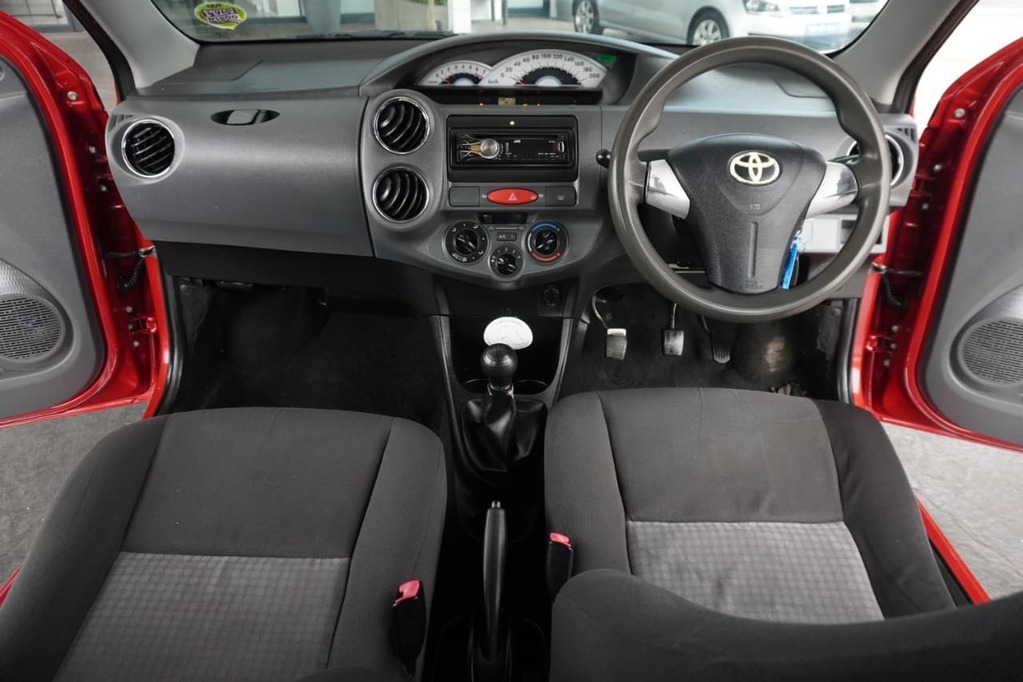 2013 TOYOTA ETIOS, Red, 193668Kms, Manual, Sedan, Petrol, R114 900, Wingfield Motors Bellville