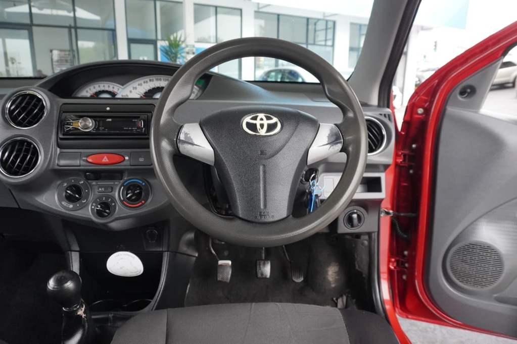 2013 TOYOTA ETIOS, Red, 193668Kms, Manual, Sedan, Petrol, R114 900, Wingfield Motors Bellville