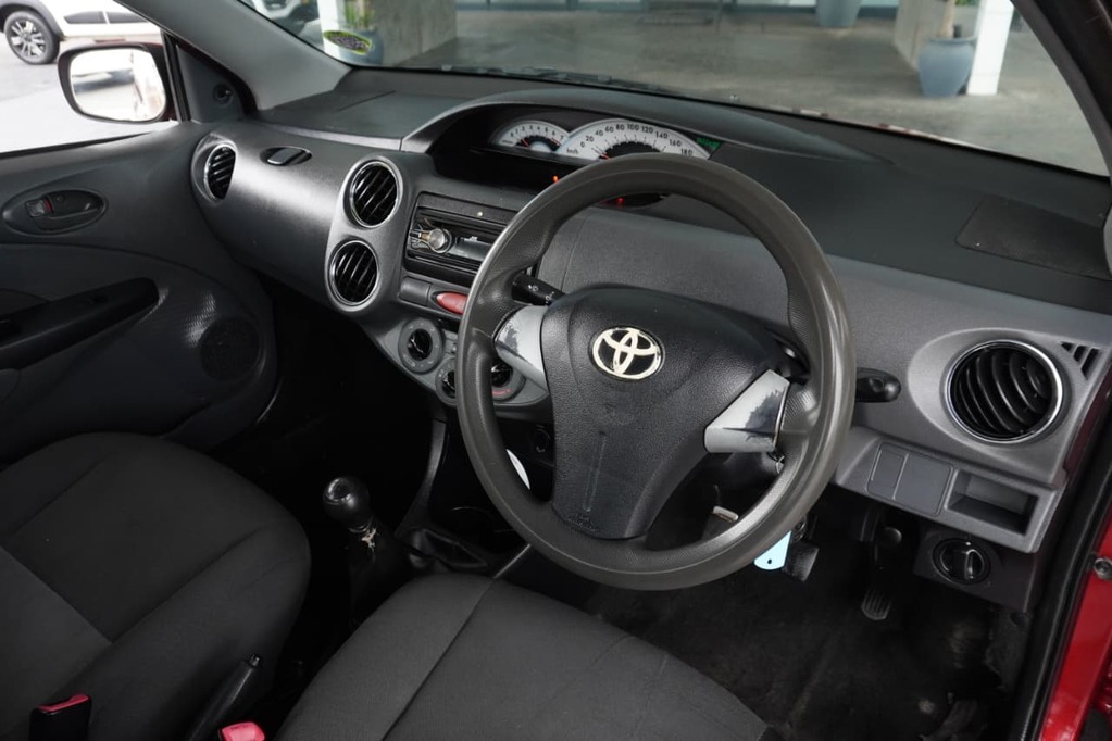 2013 TOYOTA ETIOS, Red, 193668Kms, Manual, Sedan, Petrol, R114 900, Wingfield Motors Bellville