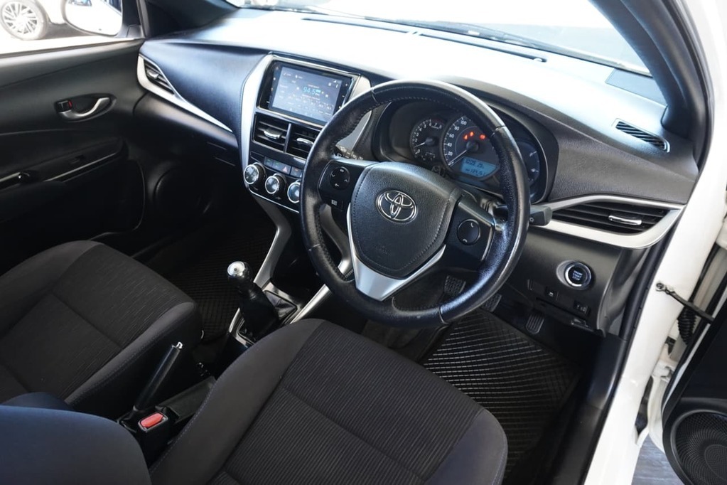 2018 TOYOTA YARIS, White, 134875Kms, Manual, Hatchback, Petrol, R179 990, Wingfield Motors Bellville