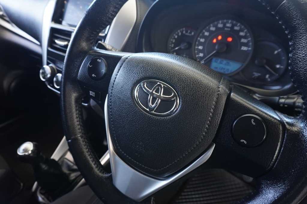 2018 TOYOTA YARIS, White, 134875Kms, Manual, Hatchback, Petrol, R179 990, Wingfield Motors Bellville