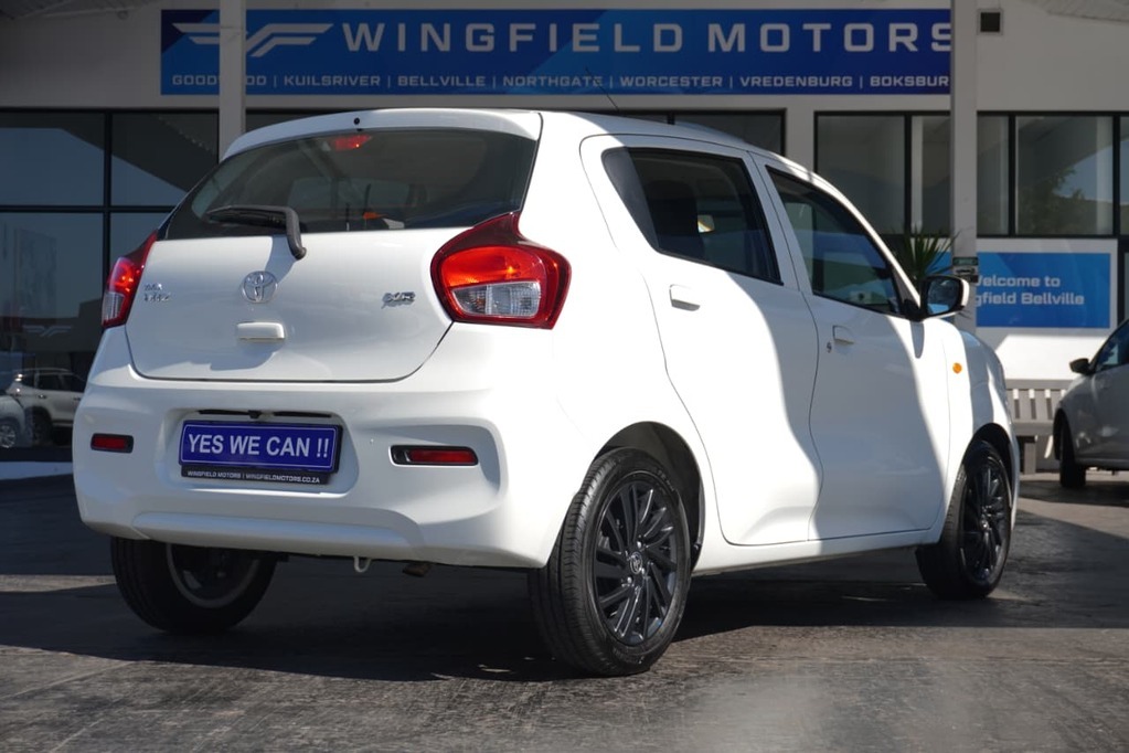 2025 TOYOTA VITZ, White, 14500Kms, Manual, Hatchback, Petrol, R189 900, Wingfield Motors Bellville