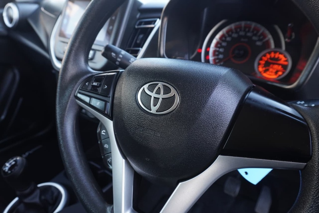 2025 TOYOTA VITZ, Grey, 11400Kms, Manual, Hatchback, Petrol, R189 900, Wingfield Motors Bellville