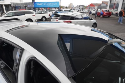 2018 VOLVO V40, White, 71900Kms, Automatic, Hatchback, Petrol, R224 900, Wingfield Motors Bellville