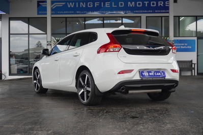 2018 VOLVO V40, White, 71900Kms, Automatic, Hatchback, Petrol, R224 900, Wingfield Motors Bellville