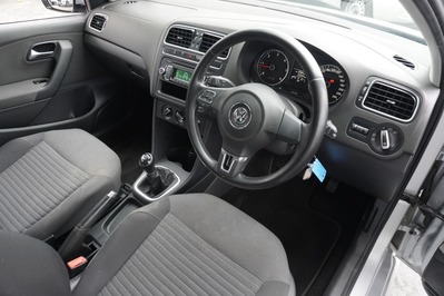 2013 VOLKSWAGEN POLO, Silver, 122222Kms, Manual, Hatchback, Diesel, R159 900, Wingfield Motors Bellville